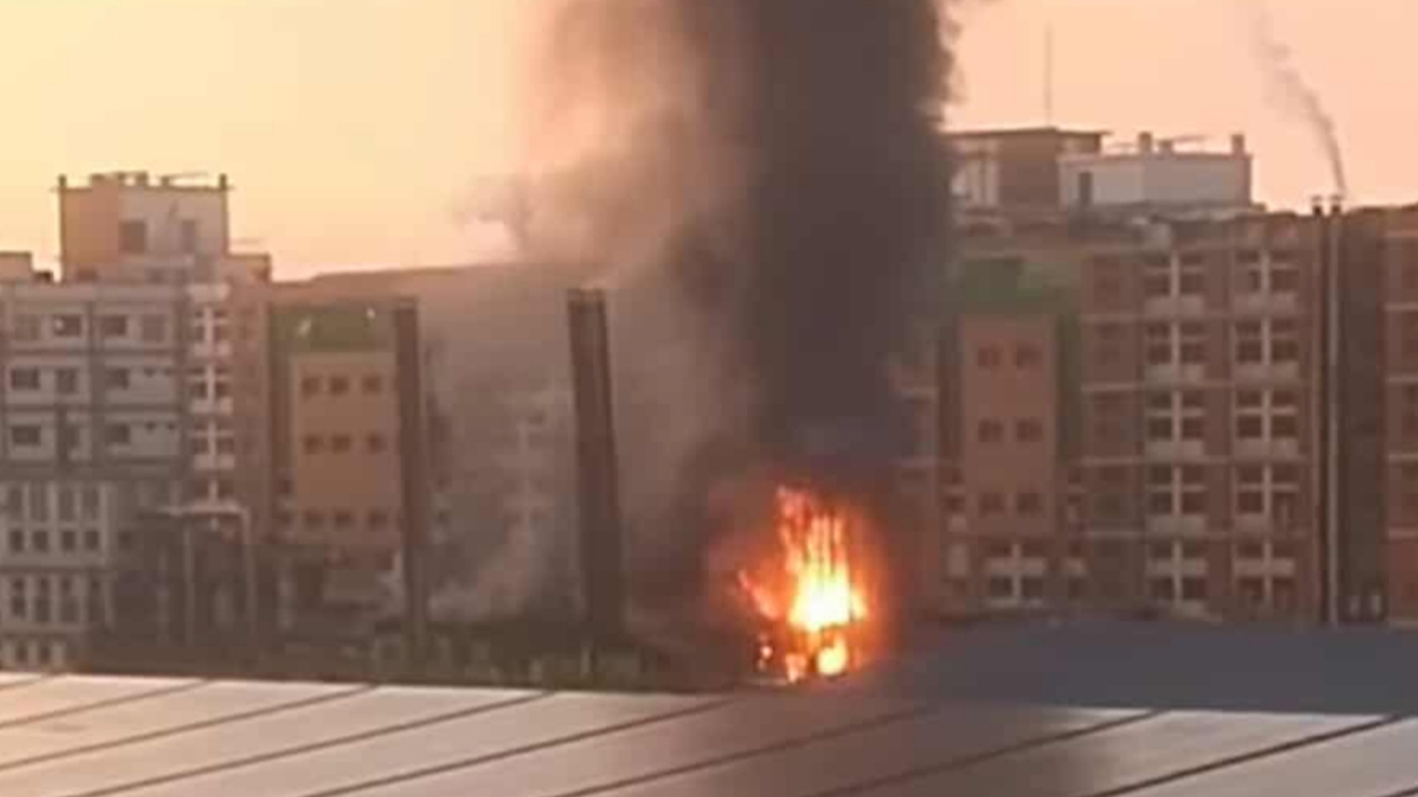 কাশিমপুরে পোশাক কারখানায় ভয়াবহ আগুন